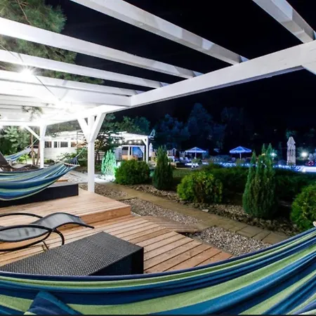 Mewa Osrodek Wczasowy Z Tarasem Pool & Jacuzzi Przy Samej Plazy Niechorze